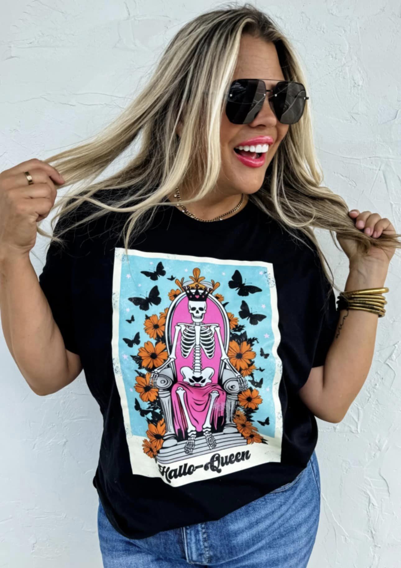 Hallo Queen Tee